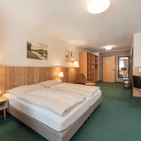 Alpenparks Montana Hotel 3*
