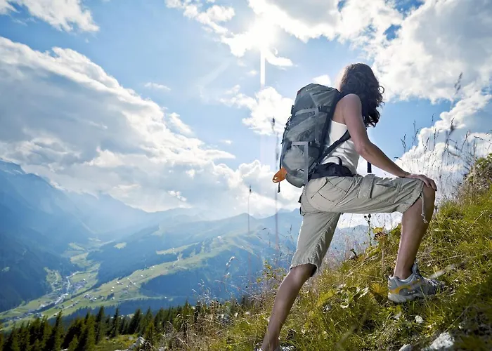 Alpenparks Montana Hotel