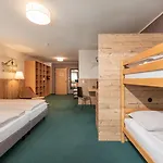 Hotel Alpenparks Montana 3*