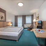 Alpenparks Montana Hotel 3*